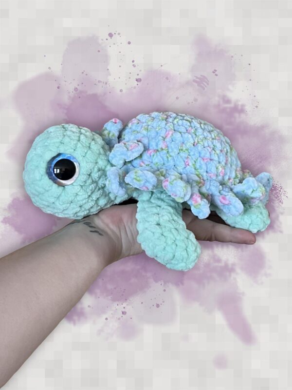 Medium Blue Green Flower Turtle
